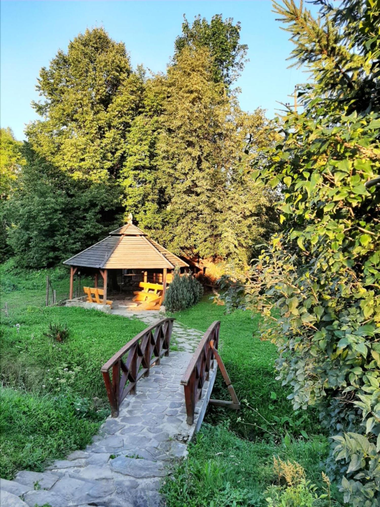 Wichrowe Wzgorza Hotel Strzebowiska Exterior photo